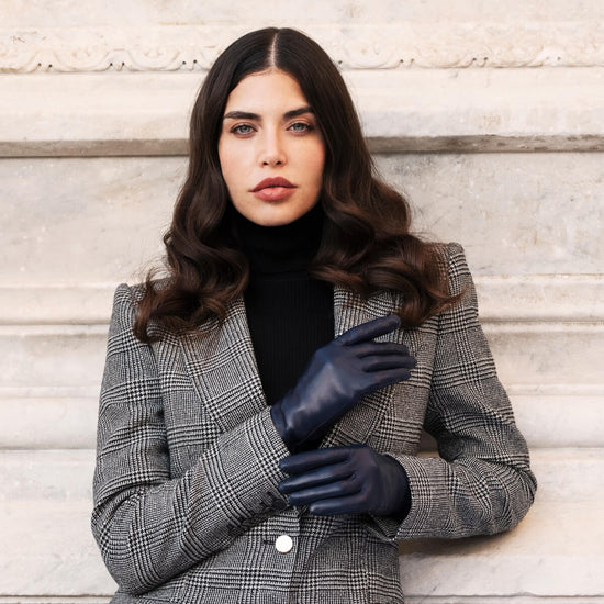 Sofia (navy blue) - Italian lambskin leather gloves with silk lining - Leather Gloves Online - Luxury Leather Gloves - 4