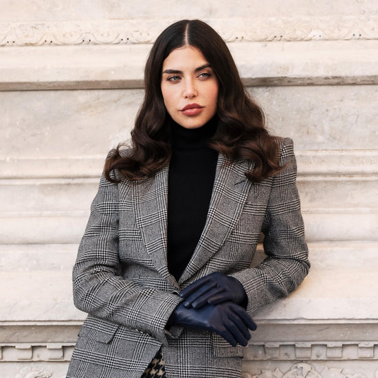 Sofia (navy blue) - Italian lambskin leather gloves with silk lining - Leather Gloves Online - Luxury Leather Gloves - 5