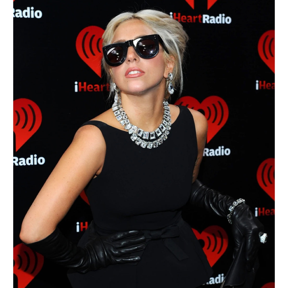 Leonora (black) - Italian cashmere lined 8-button length leather gloves - Leather Gloves Online - Luxury Leather Gloves - 10
