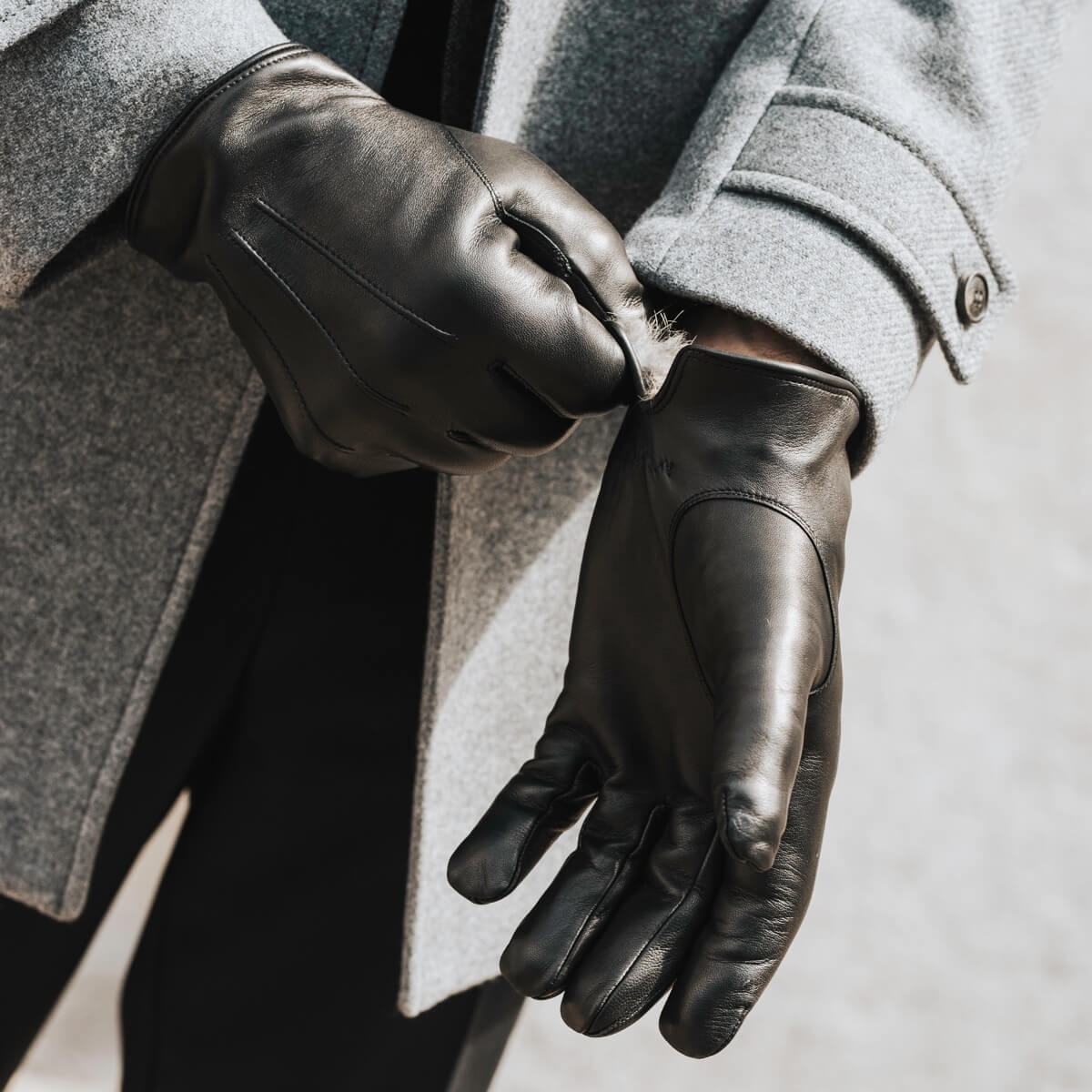 Marco (black) - Italian lambskin leather gloves with white rabbit fur lining - Leather Gloves Online - Luxury Leather Gloves - 9