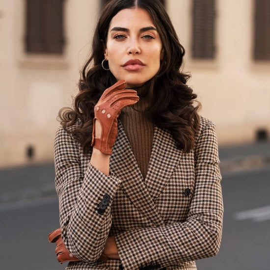 Maria (brown) - Italian driving gloves made of American deerskin leather - Leather Gloves Online - Luxury Leather Gloves - 8