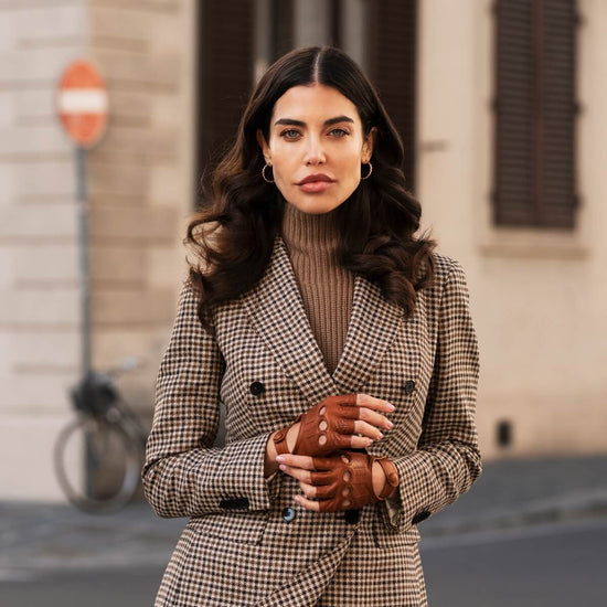 Rossana (cognac) - Italian fingerless lambskin leather driving gloves - Leather Gloves Online - Luxury Leather Gloves - 5